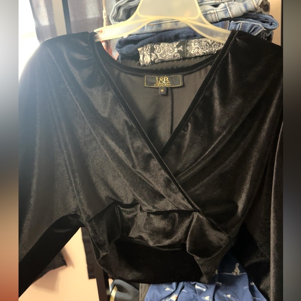 L&B lanter sleeves top